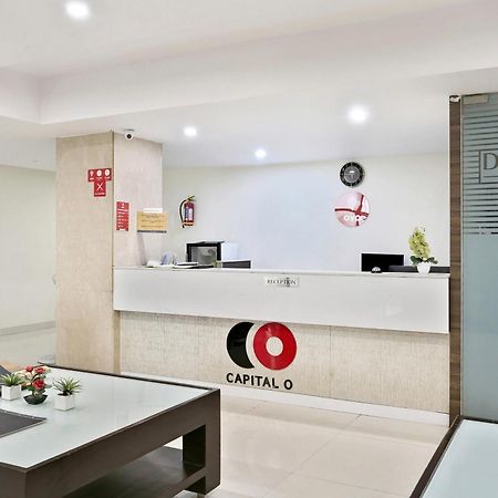 Townhouse Halcyon Deccan Inn Near Shilparamam Kondapur  Exterior photo