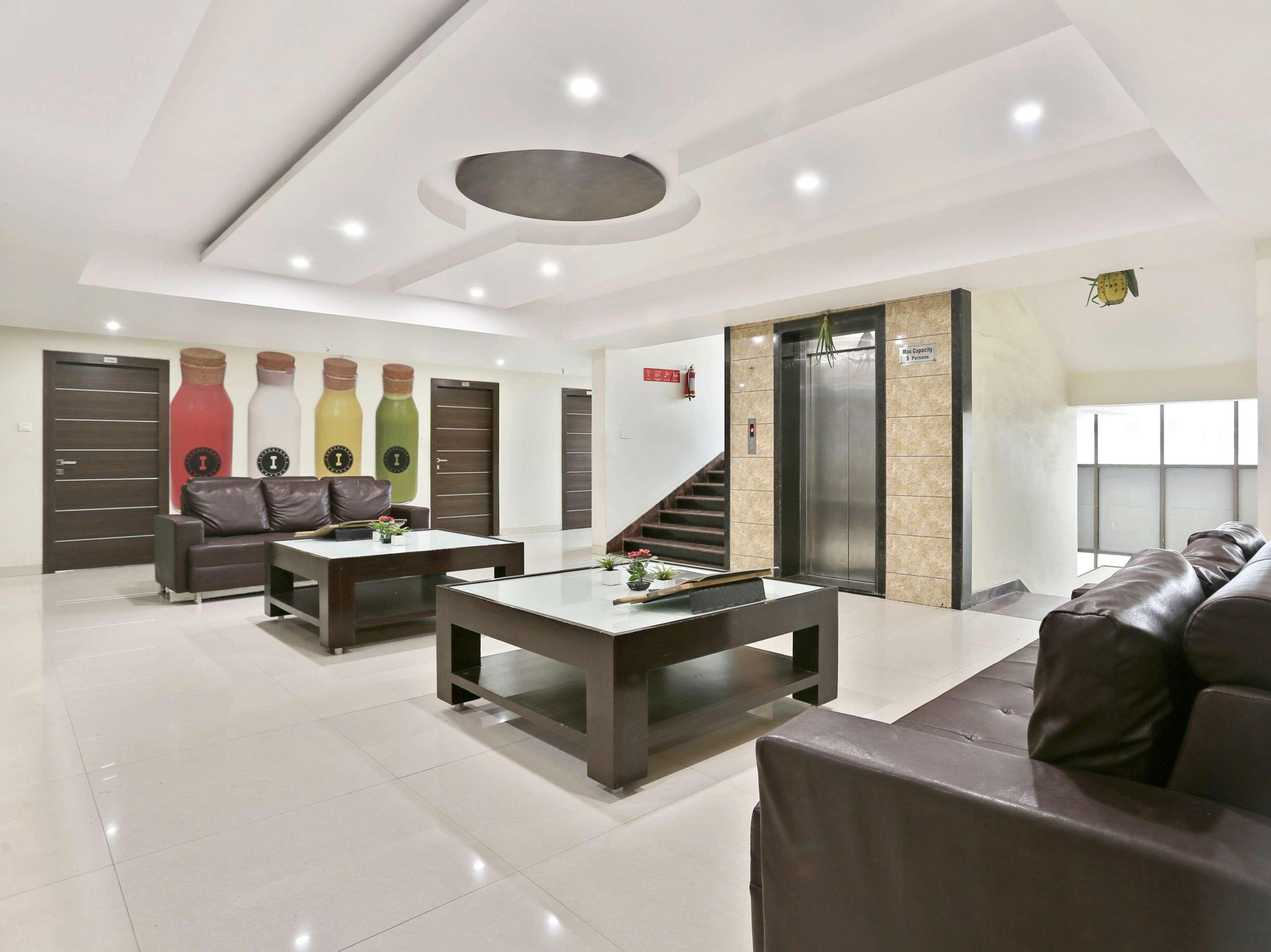 Townhouse Halcyon Deccan Inn Near Shilparamam Kondapur  Exterior photo