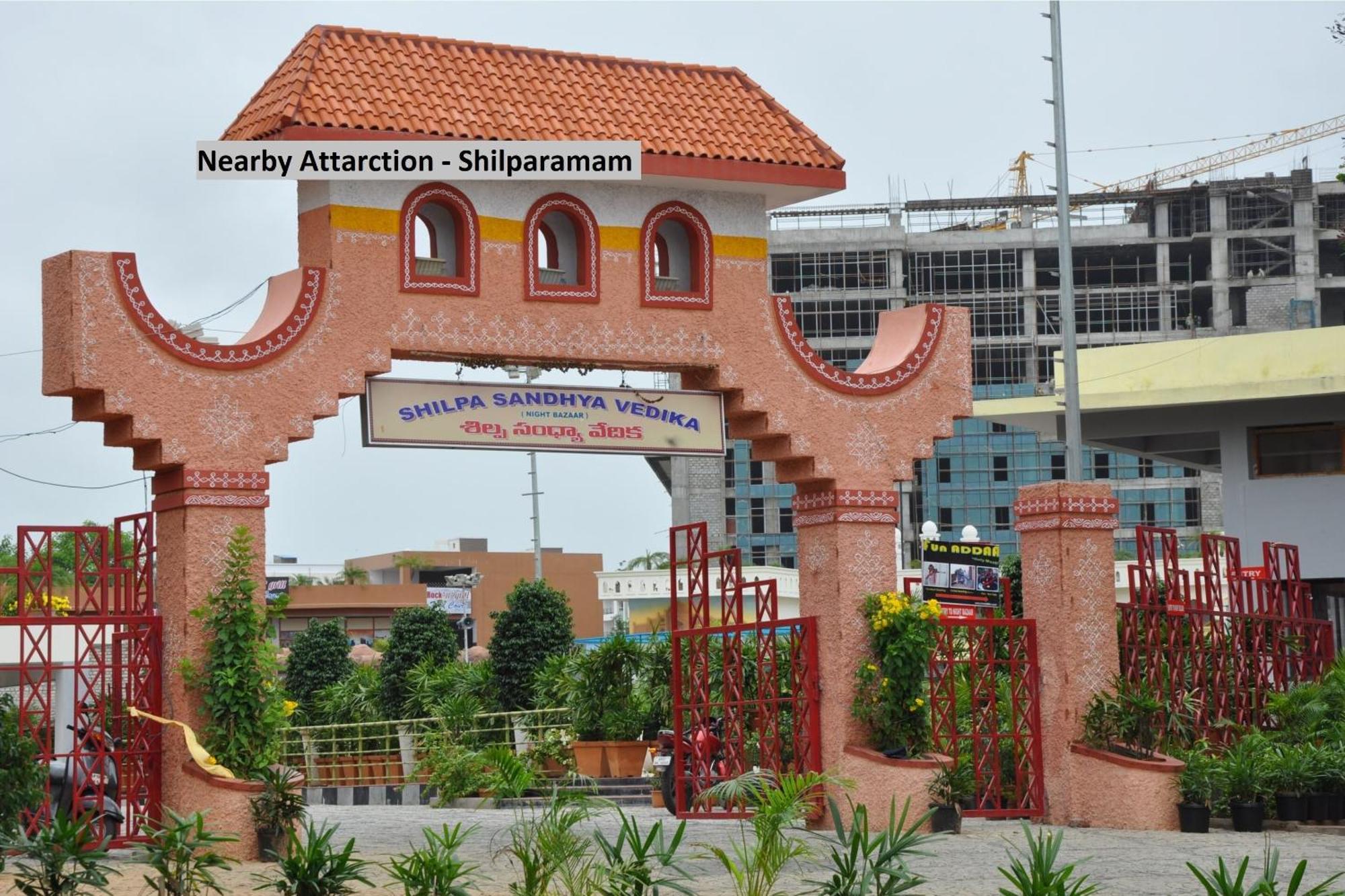 Townhouse Halcyon Deccan Inn Near Shilparamam Kondapur  Exterior photo
